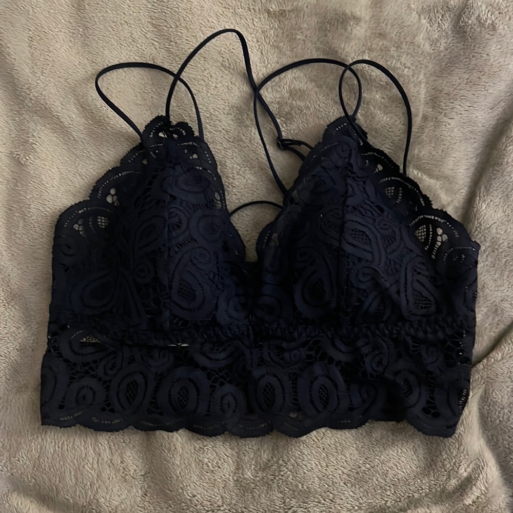 PINK - Victoria’s Secret Lace Bralette